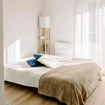 Cozy Et Moderne Dans A Apartment Nice