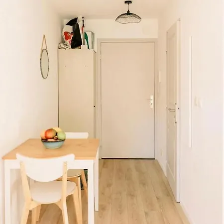 Cozy Et Moderne Dans A Apartment Nice