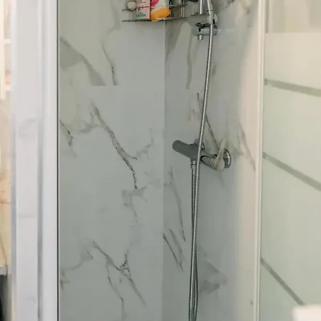 Apartment Cozy Et Moderne Dans A Nizza