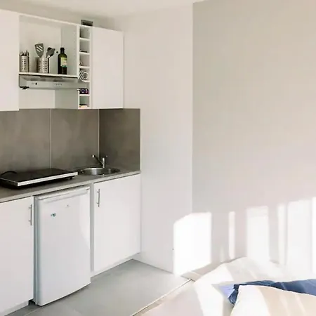 Cozy Et Moderne Dans A