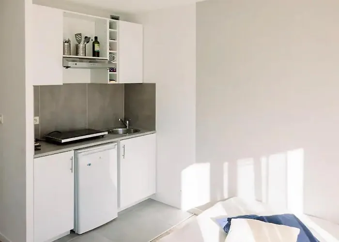 Cozy Et Moderne Dans A